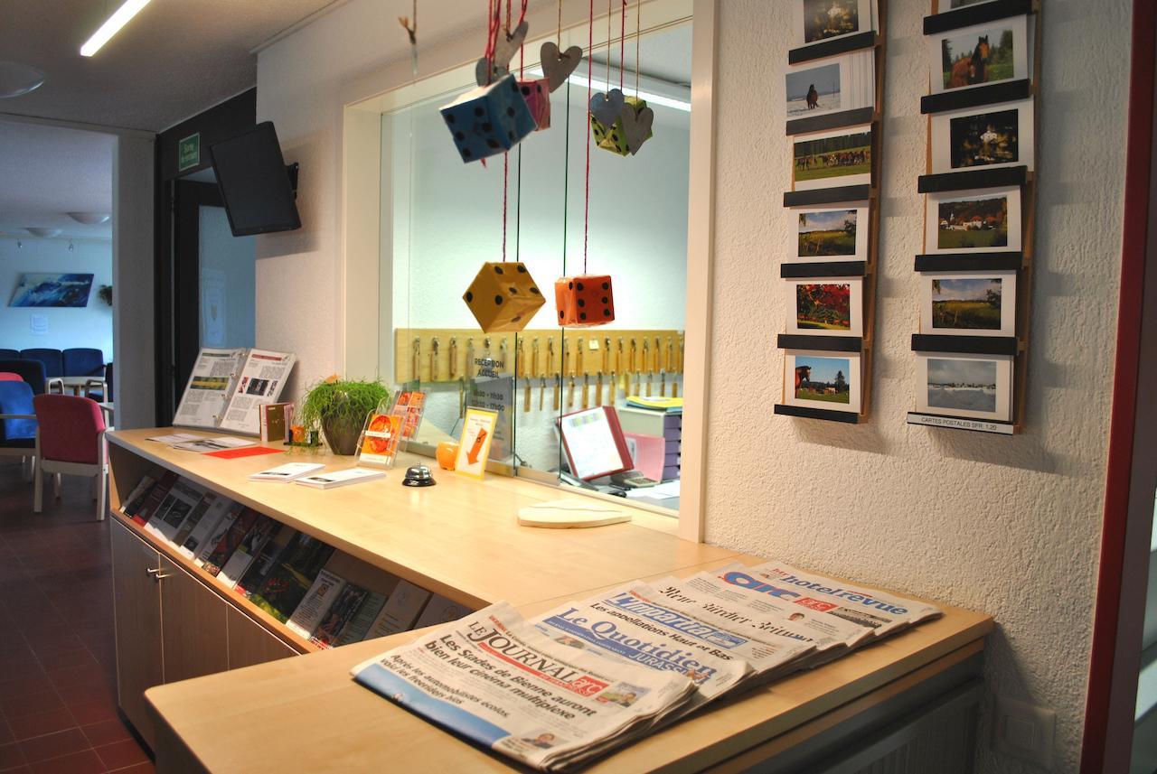 ホテル Centre De Sornetan エクステリア 写真